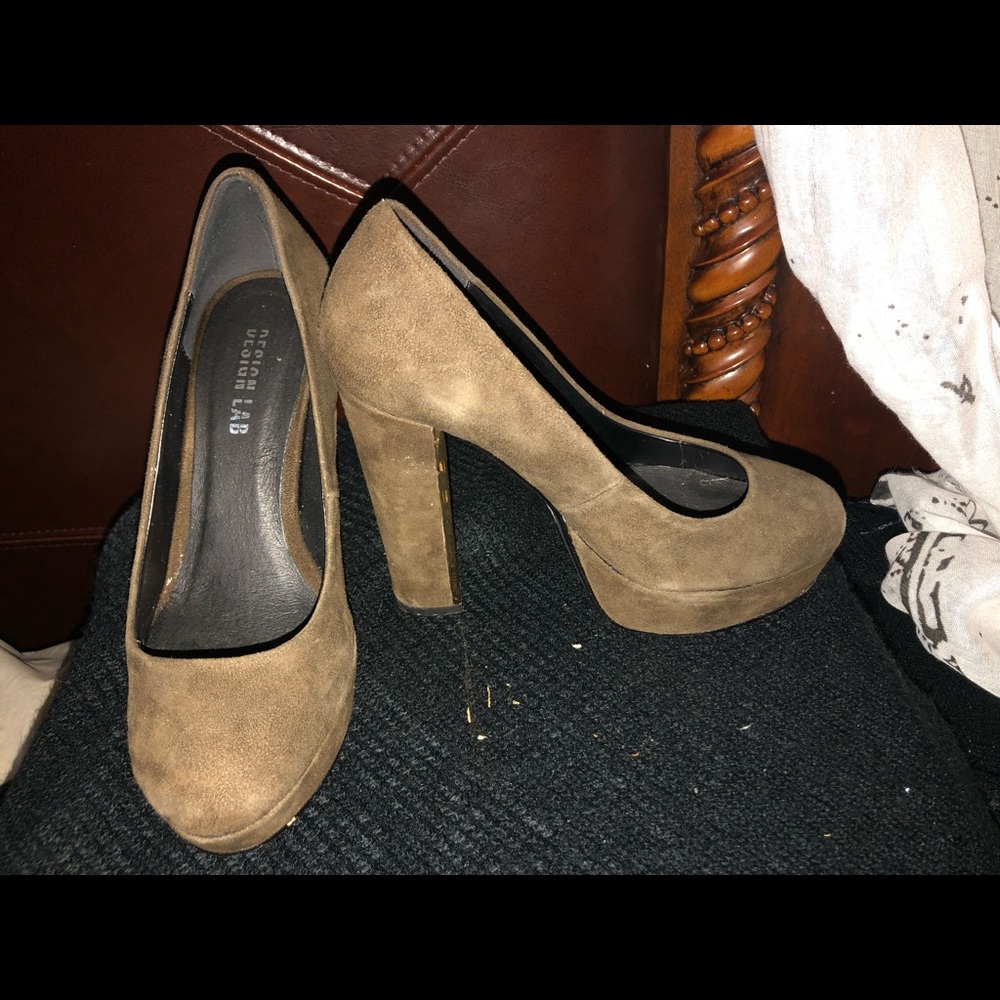 Shoes - Picture 3 of 5